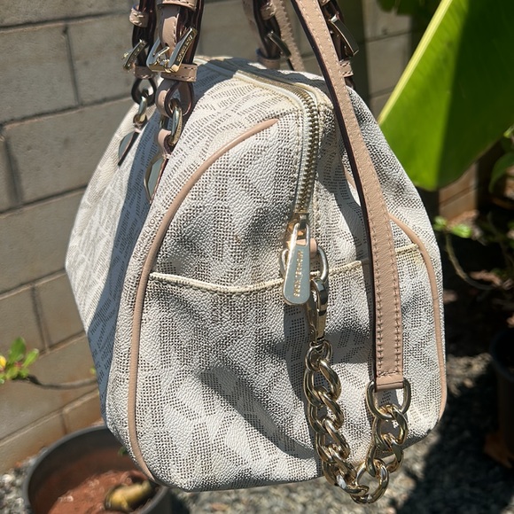 Michael kors tote crossbody purse bag MK signature speedy - Picture 3 of 8